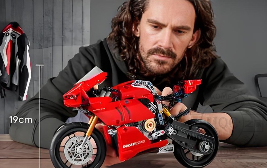 【乐高】42107 杜卡迪 Ducati Panigale V4 R
