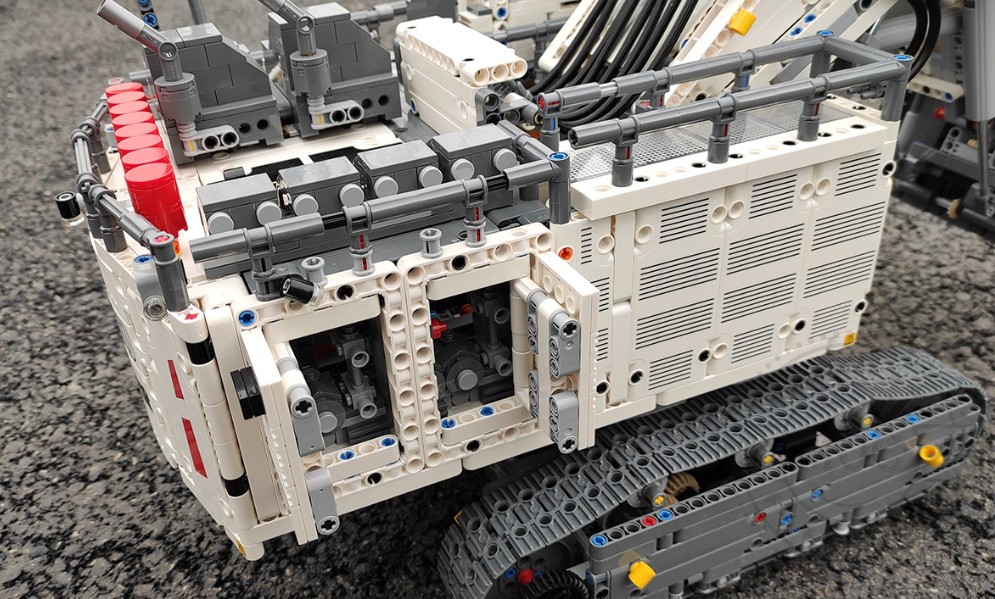 【乐高】42100 Liebherr R 9800 挖掘机